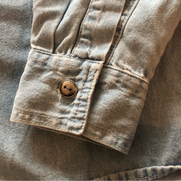 Vintage Metro Goldwyn Mayer Denim Button Long Sleeve Chambray Shirt - Picture 4 of 4